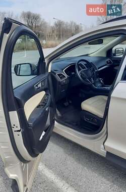 Внедорожник / Кроссовер Ford Edge 2017 в 
