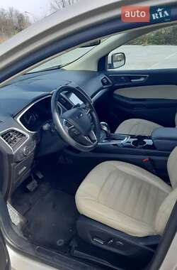 Внедорожник / Кроссовер Ford Edge 2017 в 
