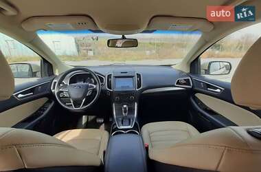 Внедорожник / Кроссовер Ford Edge 2017 в 