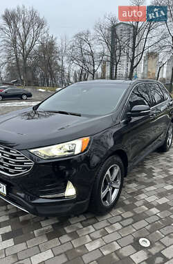 Внедорожник / Кроссовер Ford Edge 2020 в 