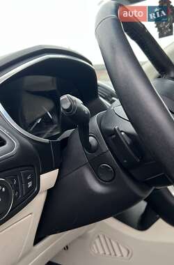 Позашляховик / Кросовер Ford Edge 2019 в 