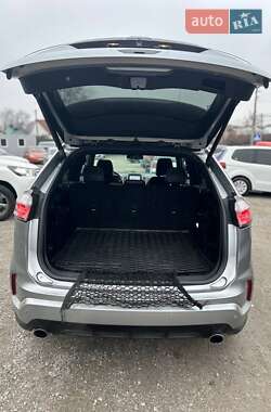 Внедорожник / Кроссовер Ford Edge 2021 в 