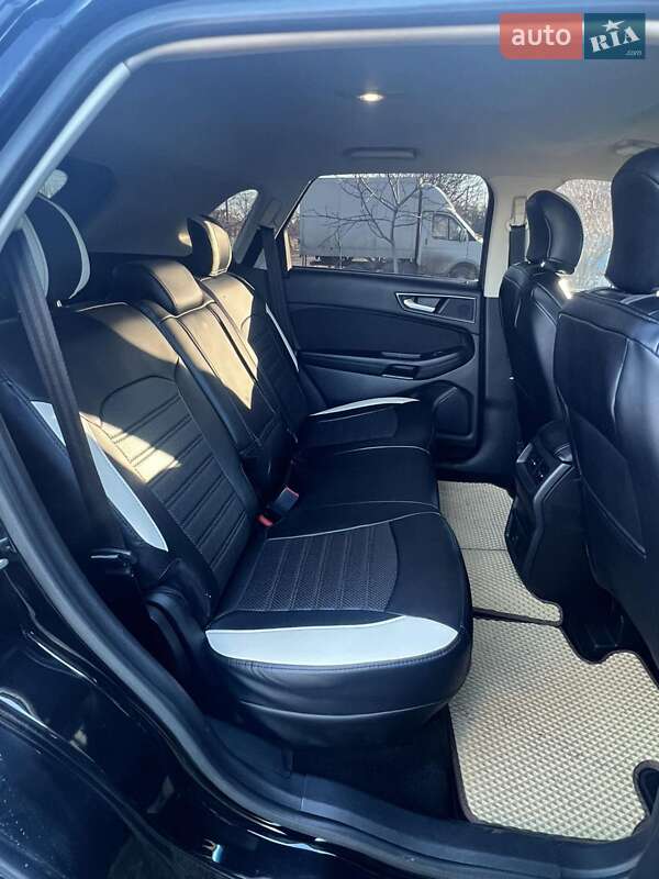 Позашляховик / Кросовер Ford Edge 2017 в Полтаві