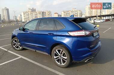Позашляховик / Кросовер Ford Edge 2015 в 