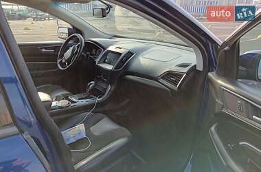 Позашляховик / Кросовер Ford Edge 2015 в 