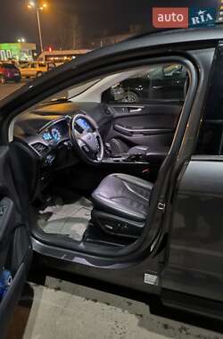 Позашляховик / Кросовер Ford Edge 2017 в 