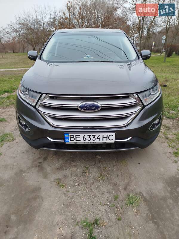 Внедорожник / Кроссовер Ford Edge 2017 в 
