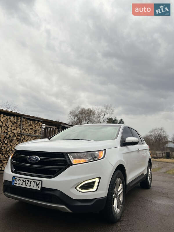 Внедорожник / Кроссовер Ford Edge 2016 в 
