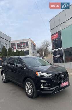 Внедорожник / Кроссовер Ford Edge 2020 в 