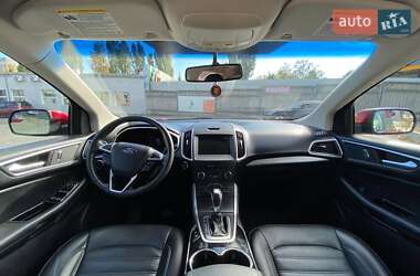 Внедорожник / Кроссовер Ford Edge 2016 в 