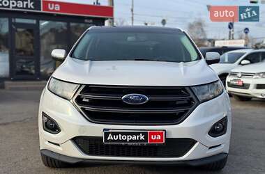 Внедорожник / Кроссовер Ford Edge 2018 в 