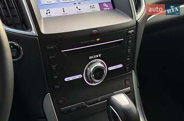 Внедорожник / Кроссовер Ford Edge 2018 в 