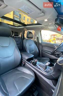 Внедорожник / Кроссовер Ford Edge 2017 в 