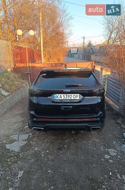 Внедорожник / Кроссовер Ford Edge 2016 в 