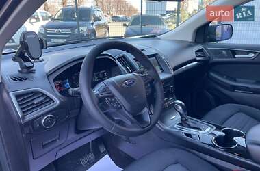 Внедорожник / Кроссовер Ford Edge 2017 в 
