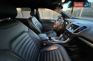 Внедорожник / Кроссовер Ford Edge 2015 в 