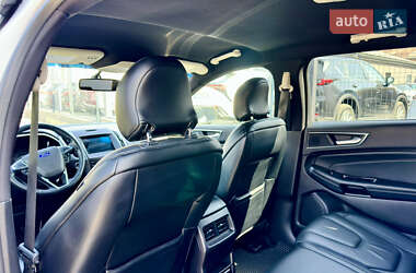 Внедорожник / Кроссовер Ford Edge 2017 в 
