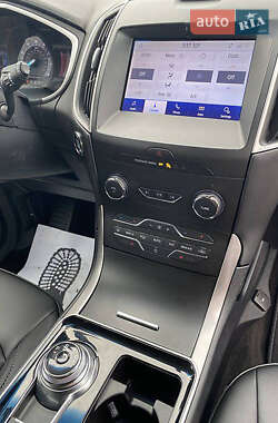 Внедорожник / Кроссовер Ford Edge 2019 в 