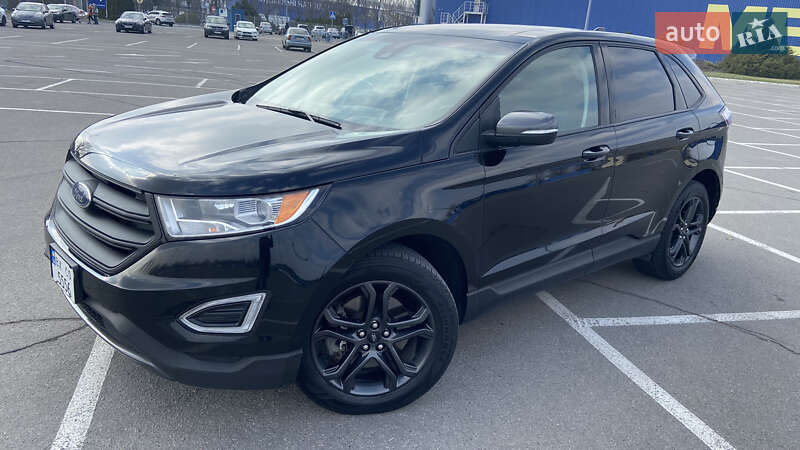 Внедорожник / Кроссовер Ford Edge 2018 в 