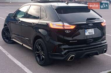 Позашляховик / Кросовер Ford Edge 2019 в 