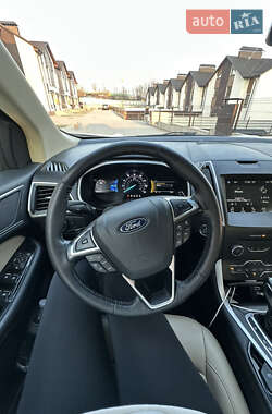 Внедорожник / Кроссовер Ford Edge 2018 в 