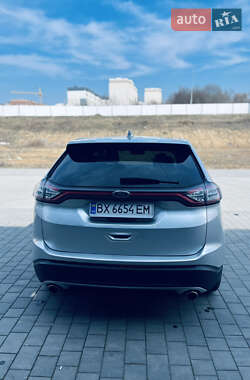 Внедорожник / Кроссовер Ford Edge 2017 в 