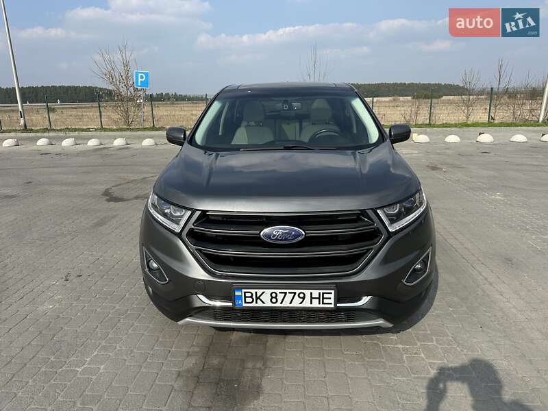 Позашляховик / Кросовер Ford Edge 2016 в Радивиліві