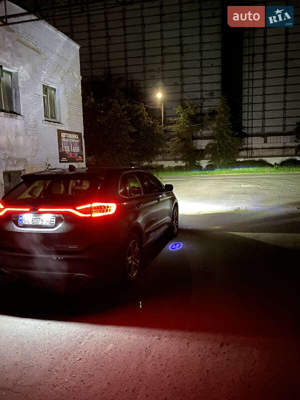 Позашляховик / Кросовер Ford Edge 2016 в Радивиліві