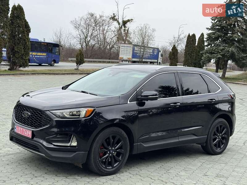 Позашляховик / Кросовер Ford Edge 2019 в Дубні