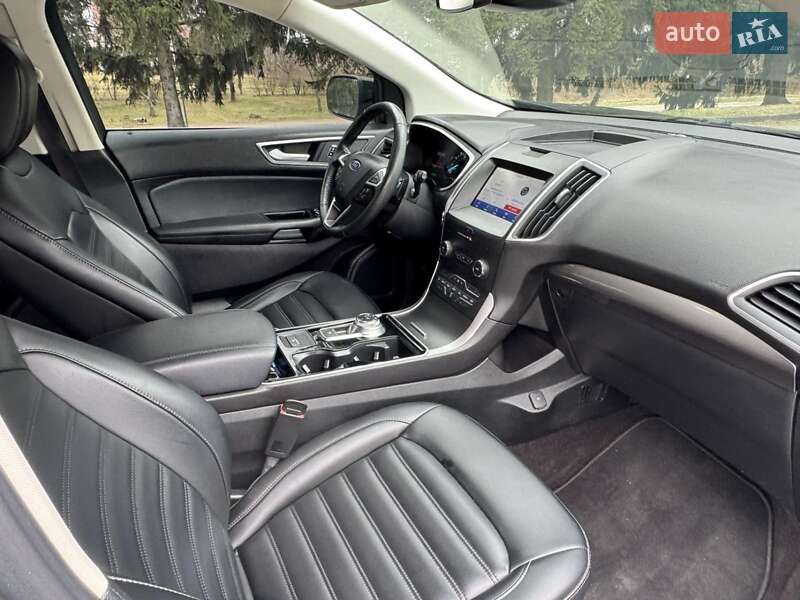 Позашляховик / Кросовер Ford Edge 2019 в Дубні