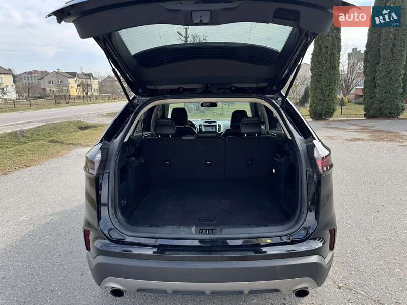 Позашляховик / Кросовер Ford Edge 2019 в Дубні