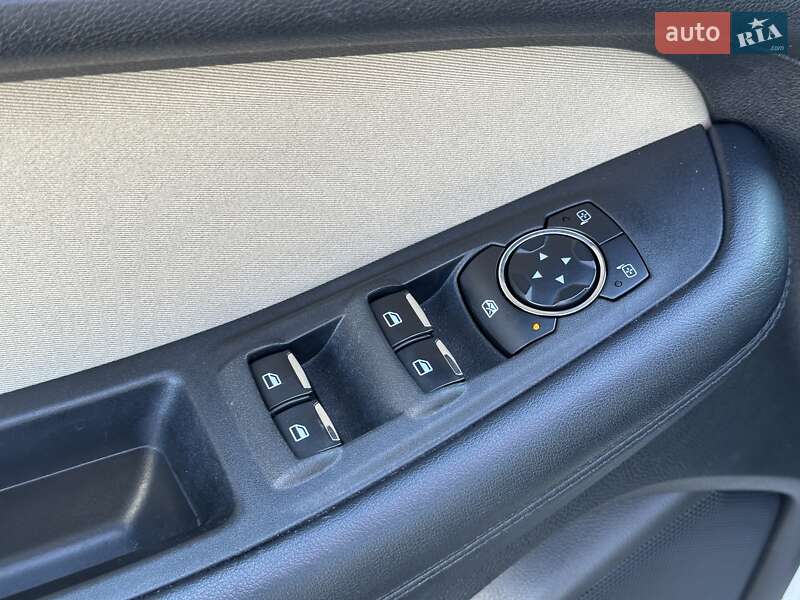Внедорожник / Кроссовер Ford Edge 2018 в Киеве