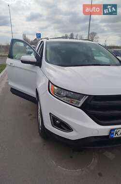 Внедорожник / Кроссовер Ford Edge 2016 в 