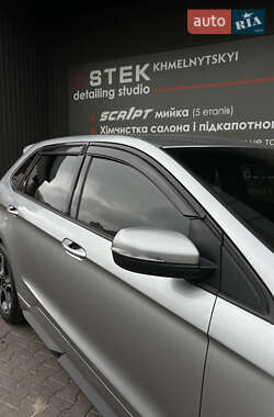 Внедорожник / Кроссовер Ford Edge 2021 в 