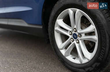Внедорожник / Кроссовер Ford Edge 2020 в 