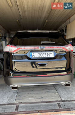 Внедорожник / Кроссовер Ford Edge 2016 в 