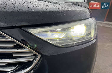 Позашляховик / Кросовер Ford Edge 2019 в 