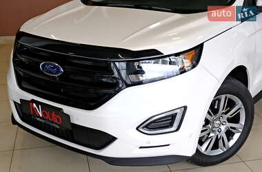 Внедорожник / Кроссовер Ford Edge 2017 в 