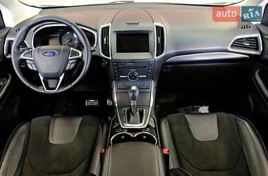 Внедорожник / Кроссовер Ford Edge 2017 в 