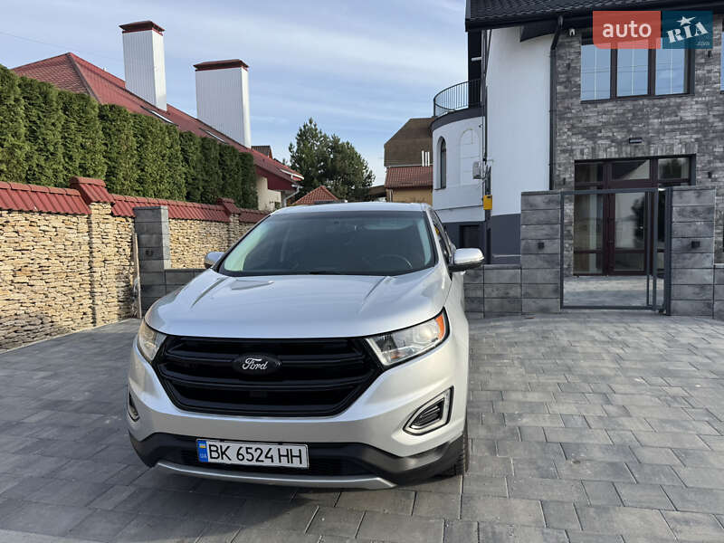 Позашляховик / Кросовер Ford Edge 2016 в Рівному