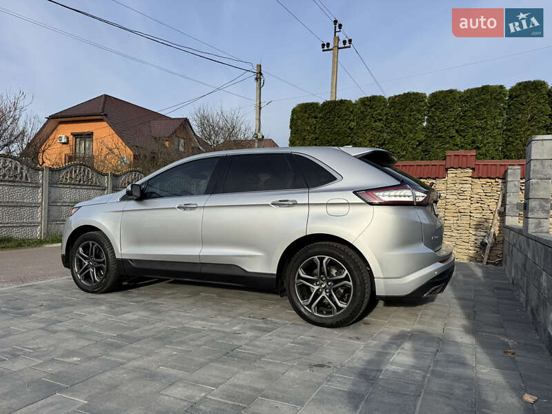 Позашляховик / Кросовер Ford Edge 2016 в Рівному