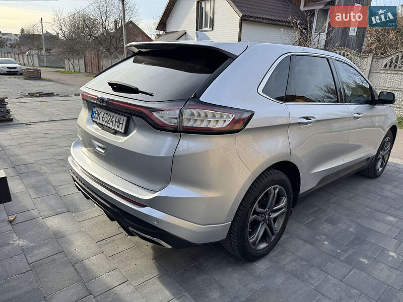 Позашляховик / Кросовер Ford Edge 2016 в Рівному