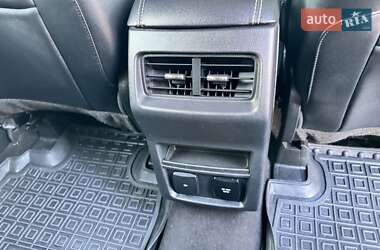 Внедорожник / Кроссовер Ford Edge 2019 в 
