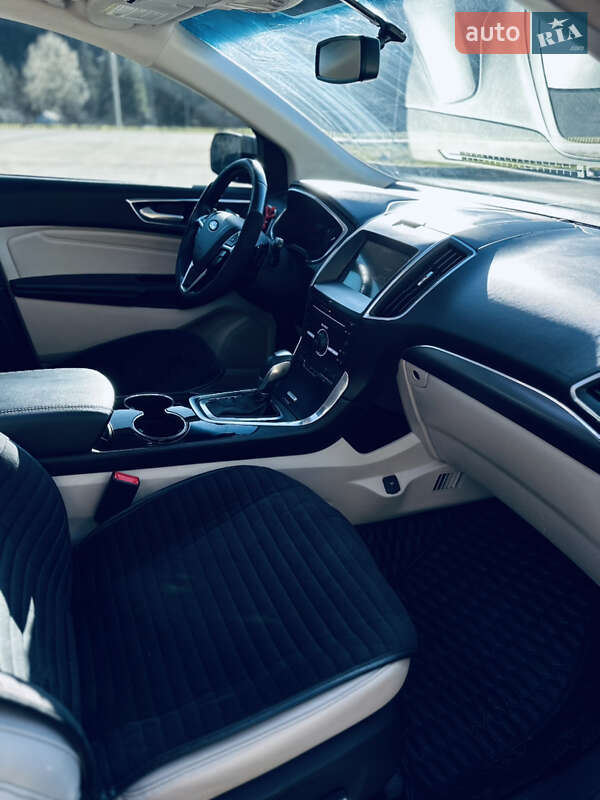 Позашляховик / Кросовер Ford Edge 2016 в Верховині фото 11 Позашляховик / Кросовер Ford Edge 2016 в Верховині