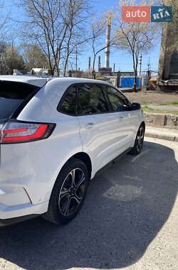 Внедорожник / Кроссовер Ford Edge 2019 в 