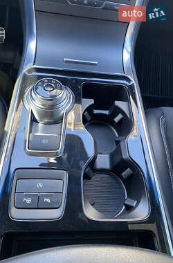 Внедорожник / Кроссовер Ford Edge 2019 в 