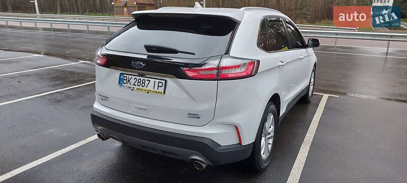 Позашляховик / Кросовер Ford Edge 2019 в Дубні