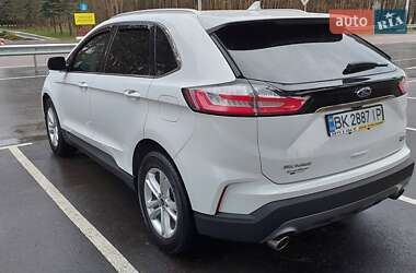 Внедорожник / Кроссовер Ford Edge 2019 в 