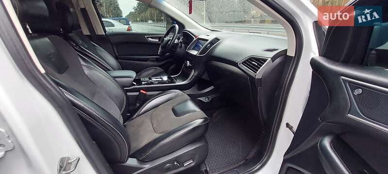 Позашляховик / Кросовер Ford Edge 2019 в Дубні