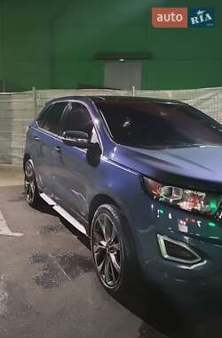 Внедорожник / Кроссовер Ford Edge 2016 в 